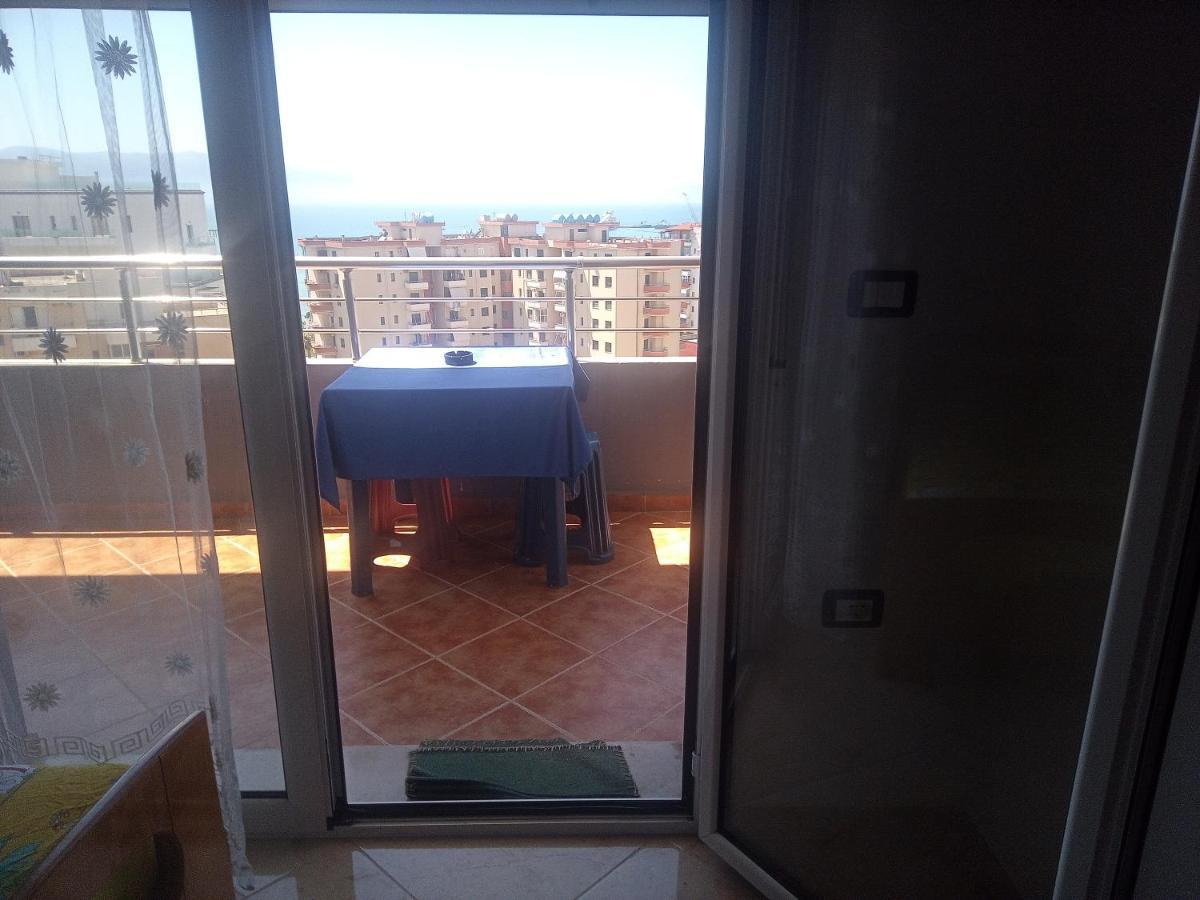 Vlorë Lindita'S Seaview Appartment מראה חיצוני תמונה