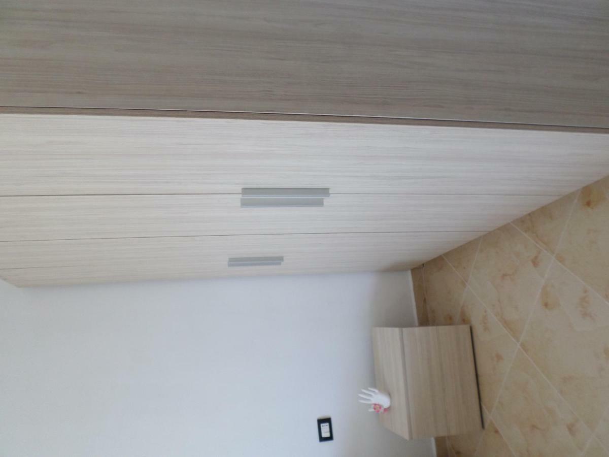 Vlorë Lindita'S Seaview Appartment מראה חיצוני תמונה