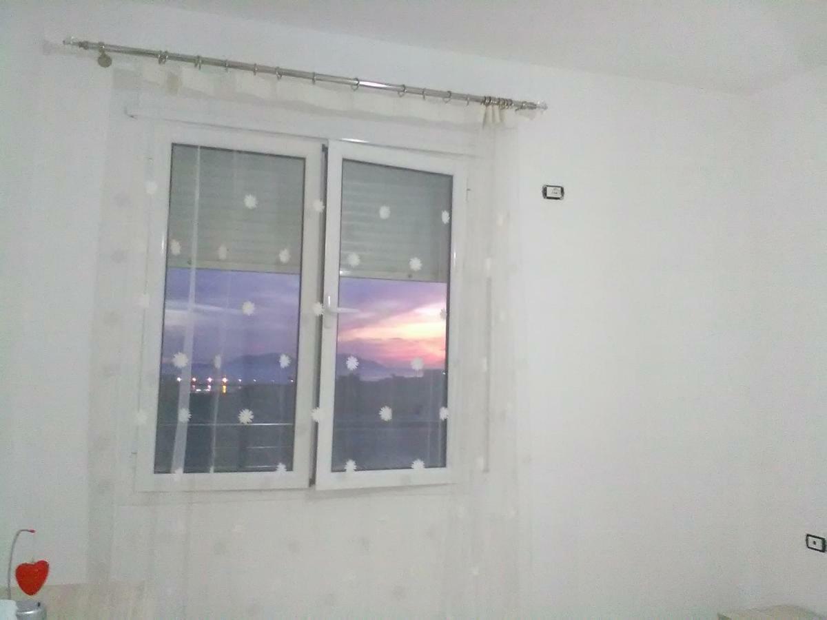 Vlorë Lindita'S Seaview Appartment מראה חיצוני תמונה