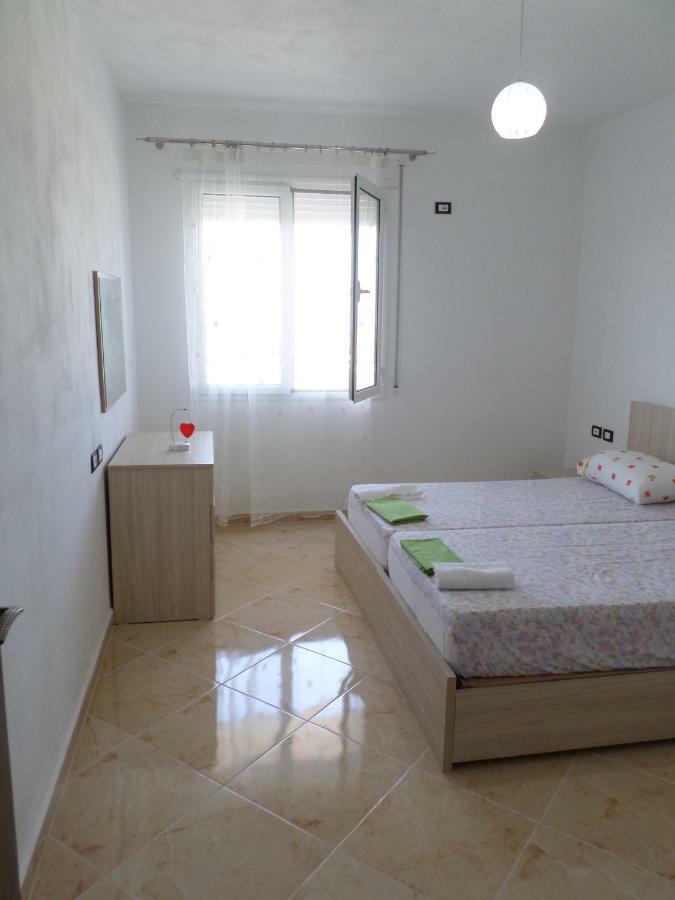 Vlorë Lindita'S Seaview Appartment מראה חיצוני תמונה