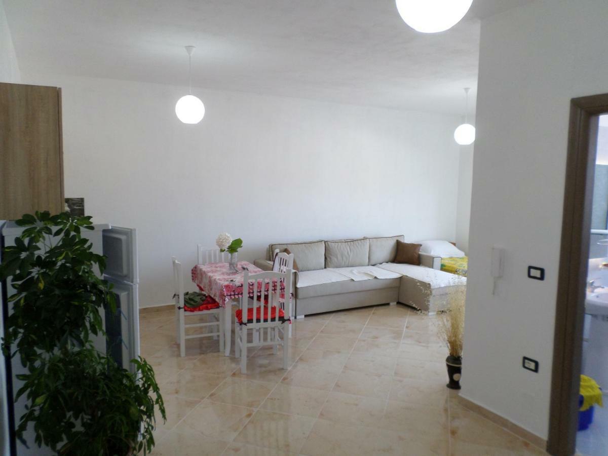 Vlorë Lindita'S Seaview Appartment מראה חיצוני תמונה